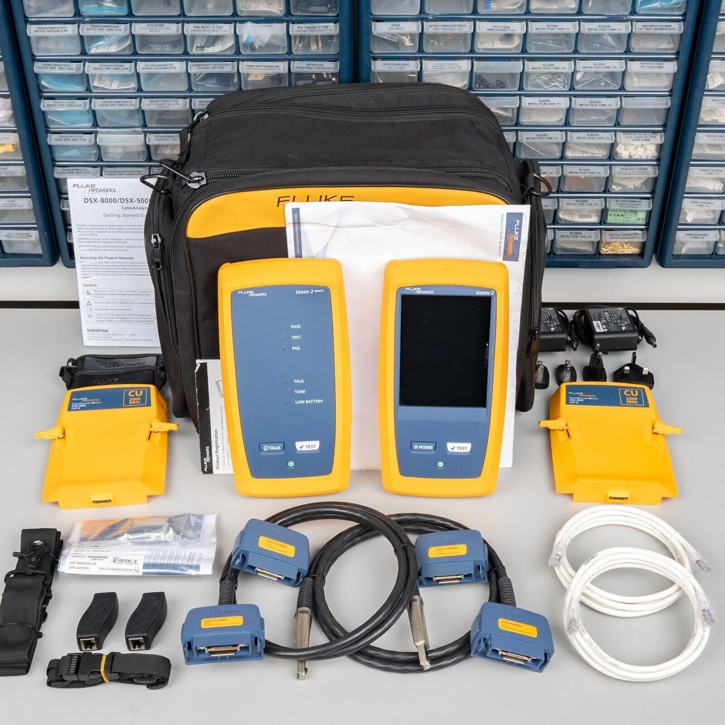 Fluke Versiv 2 DSX2-8000 2Ghz CableAnalyzer Cat8 Cat6a Cable Certifier DSX-8000